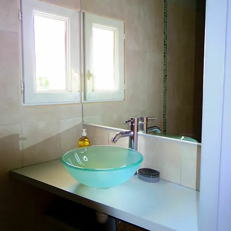 Welcome To - Rue Meynadier Apartment